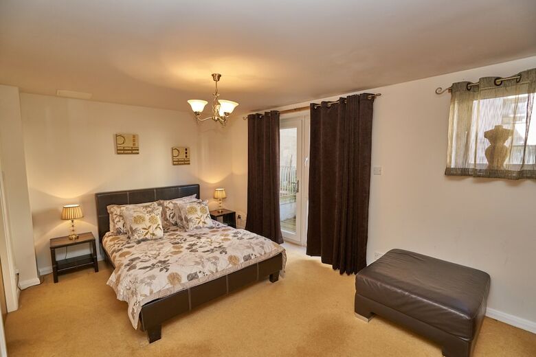Edinburgh Pearl Apartments Lochrin Place