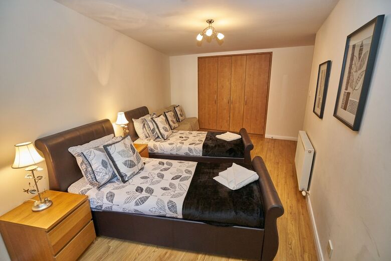 Edinburgh Pearl Apartments Lochrin Place