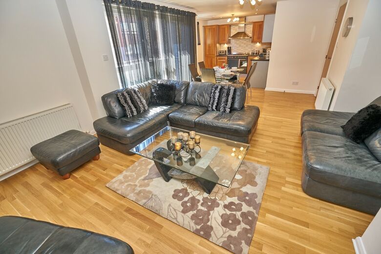 Edinburgh Pearl Apartments Lochrin Place