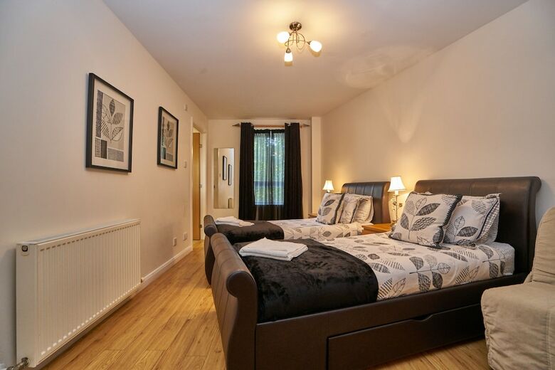 Edinburgh Pearl Apartments Lochrin Place