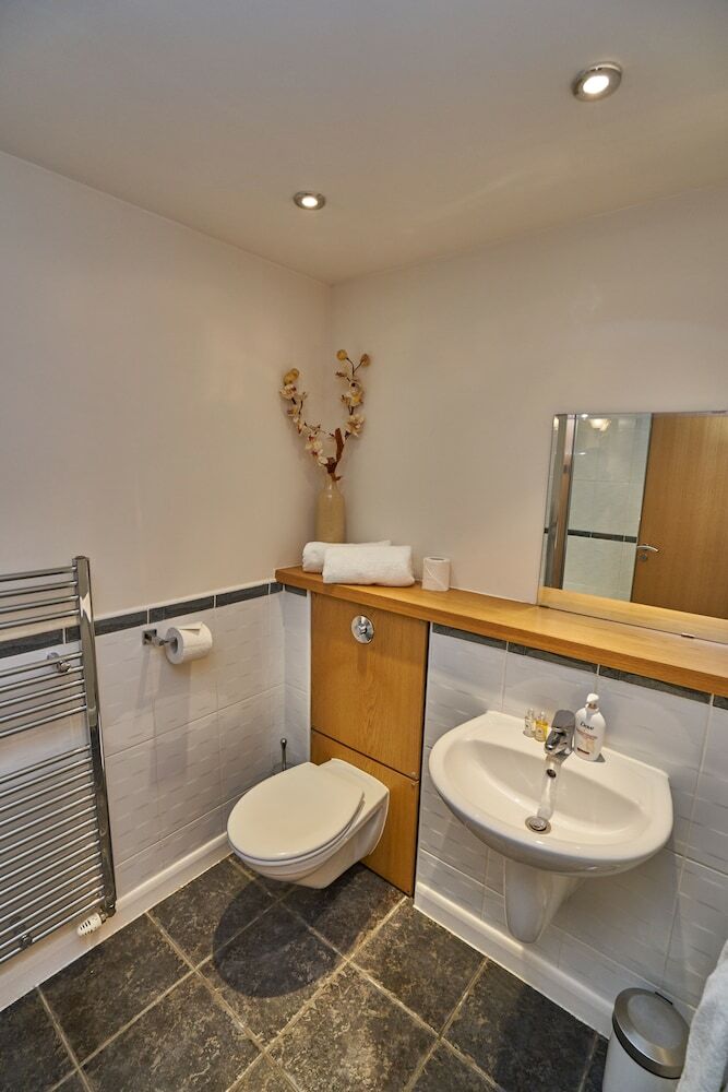 Edinburgh Pearl Apartments Lochrin Place