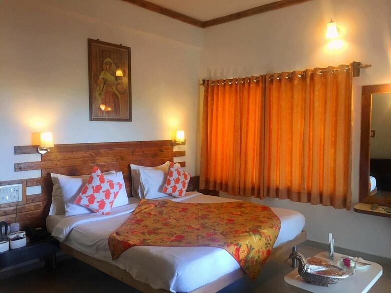Hotel The Yash Resort