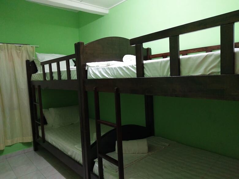 Hostal Buffalo Soldier Home - Hostel