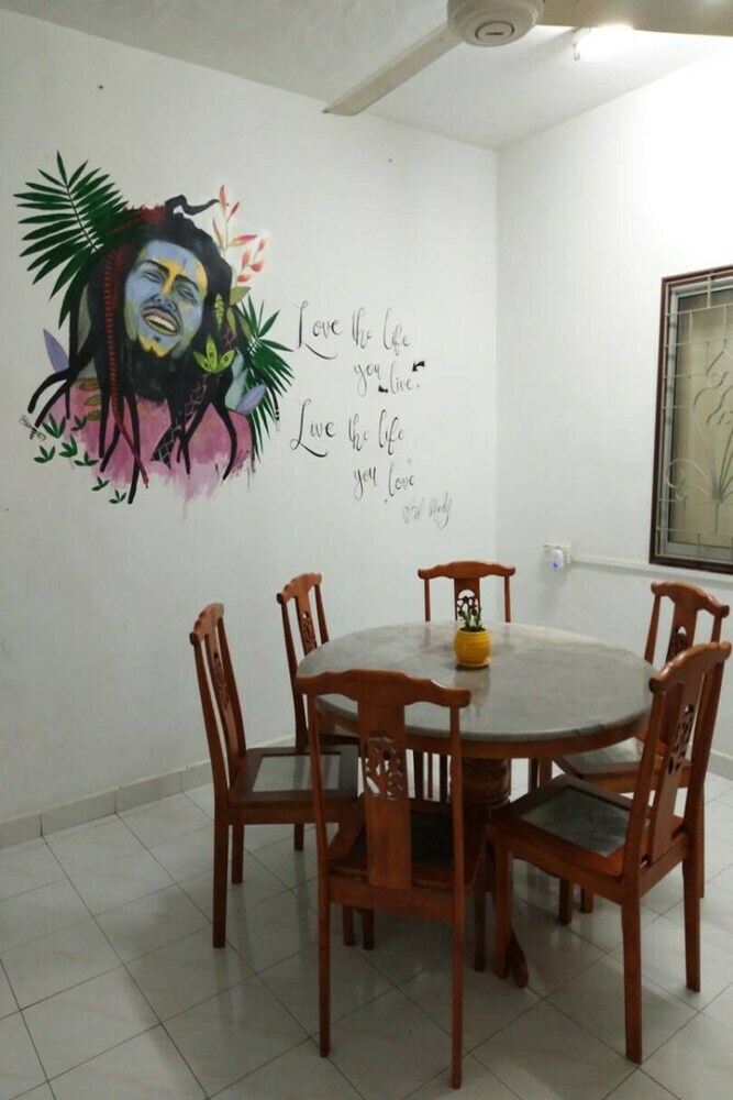 Hostal Buffalo Soldier Home - Hostel