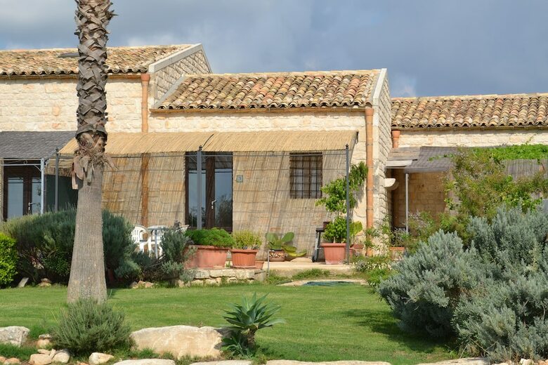 Hotel Antica Masseria Timparuci