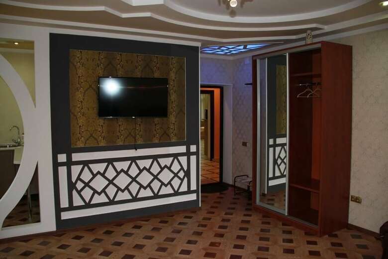 Hotel Guest House Versal