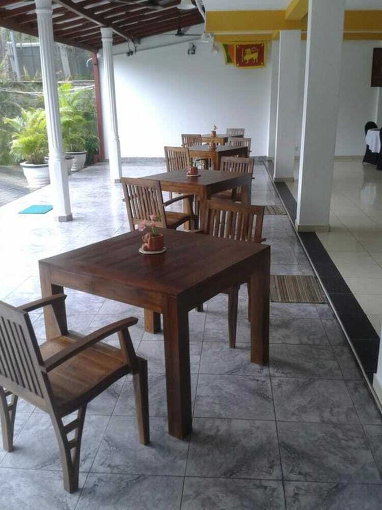 Hotel Larn's Villa