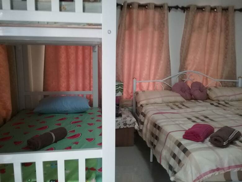 Hostal Danee Hostel