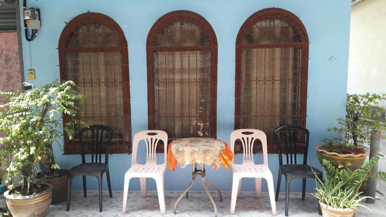 Hostal Danee Hostel