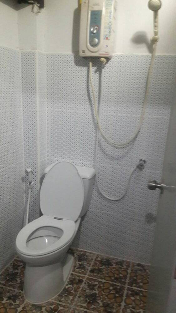Hostal Danee Hostel
