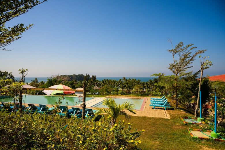 Hotel Lover View Pool Bar & Bungalows