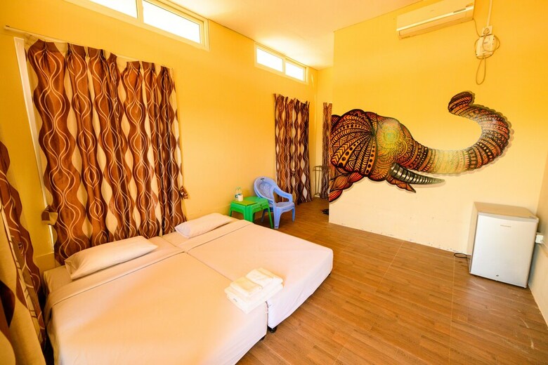 Hotel Lover View Pool Bar & Bungalows