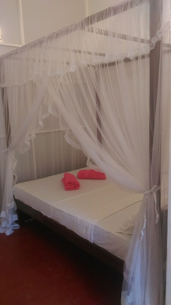 Hotel Aluthgedara Guest House