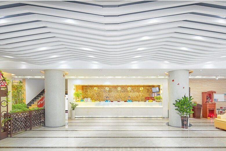 Kaiserdom Hotel Airport Road