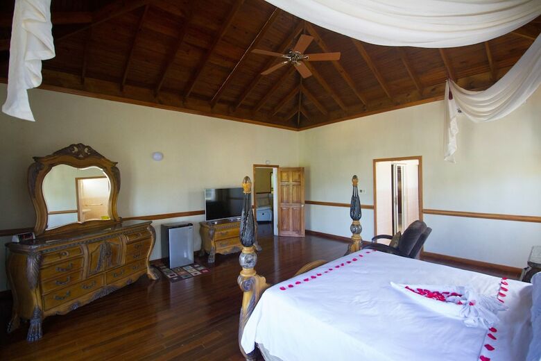 Steel Love Villa