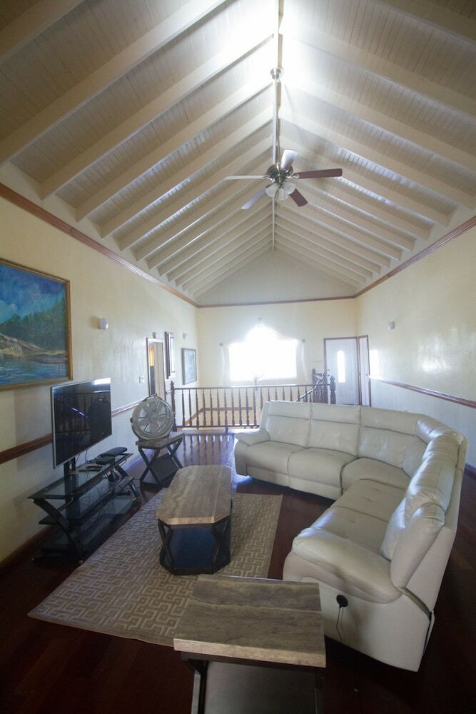 Steel Love Villa