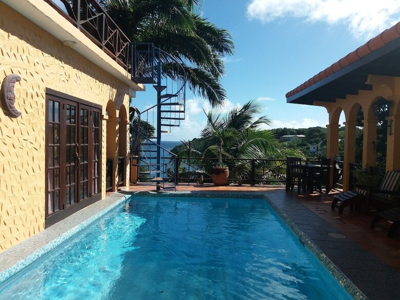 Reef View Pavilion Villas And Condos