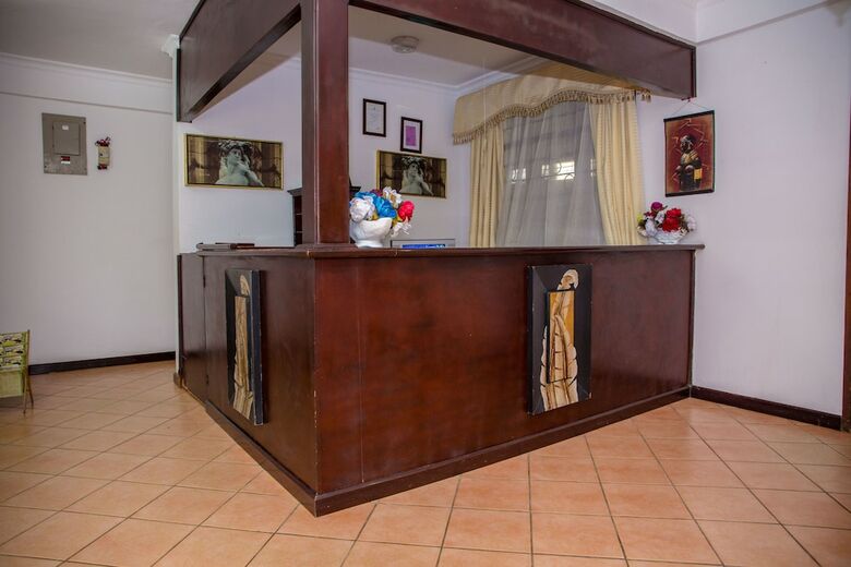 Hostal Saadani Tourist Center - Hostel
