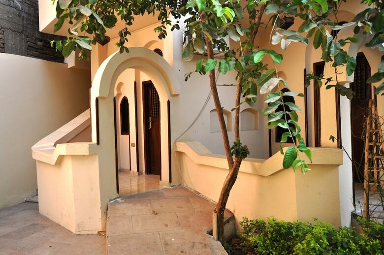 El Nakhil Hotel