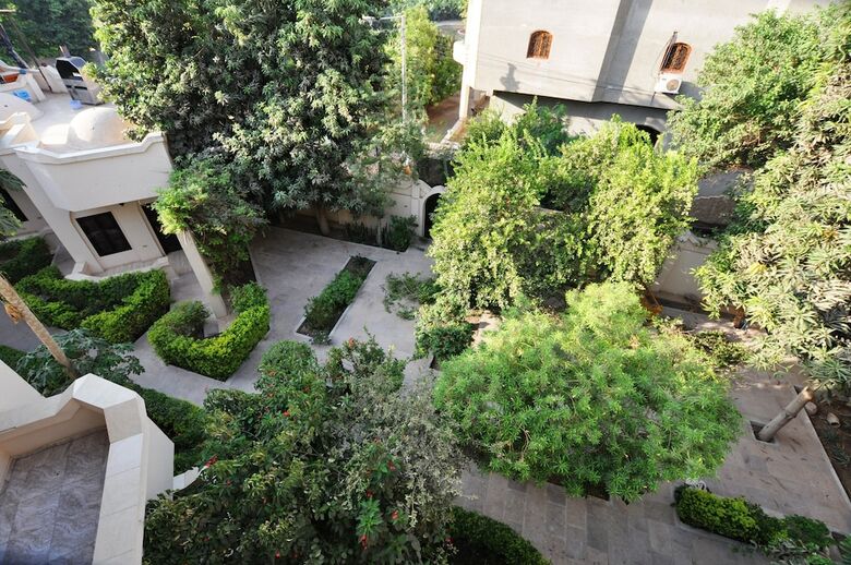 El Nakhil Hotel