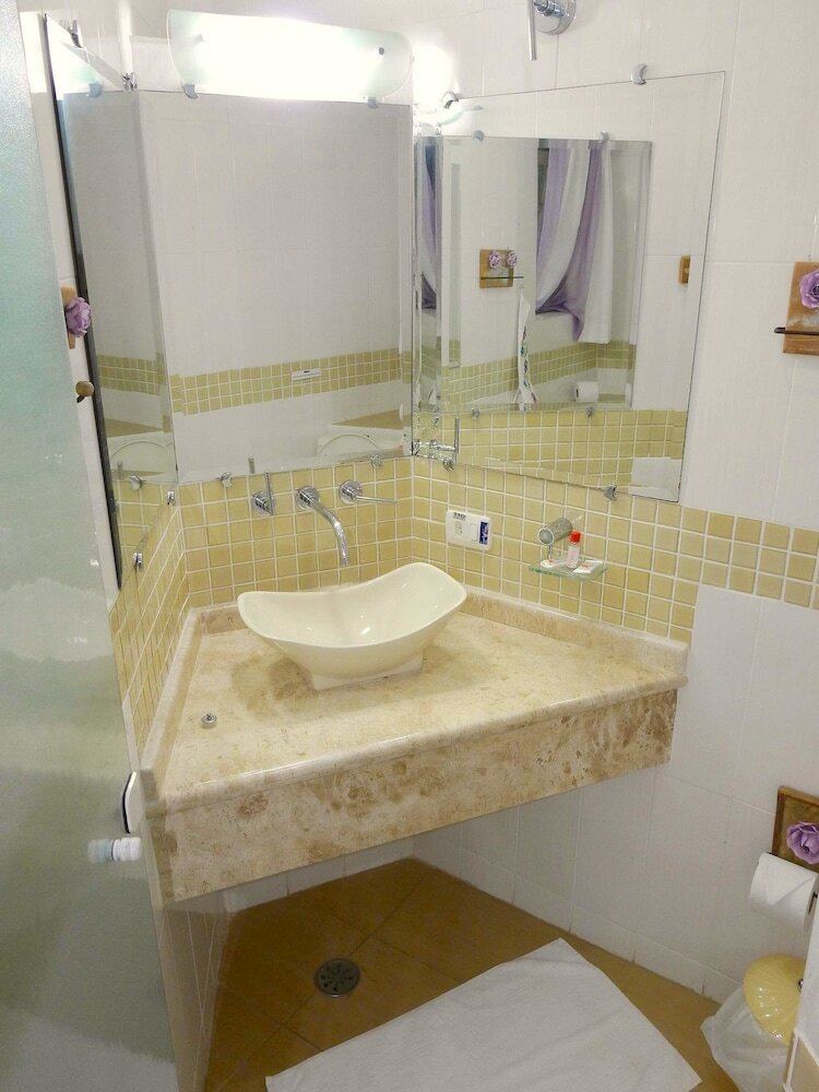 Velinn Hotel Santa Tereza