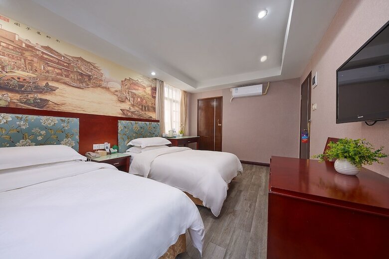 Kaiserdom Hotel China Plaza