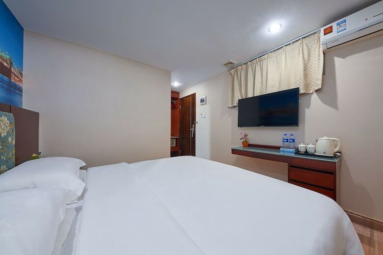Kaiserdom Hotel China Plaza