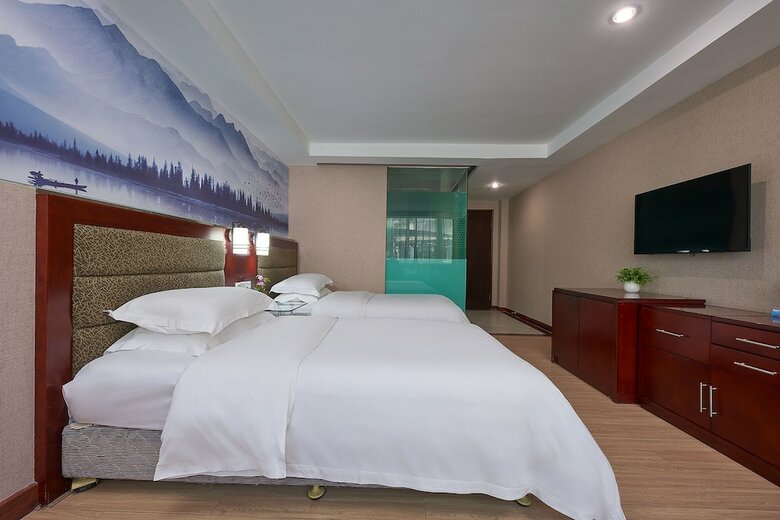 Kaiserdom Hotel China Plaza