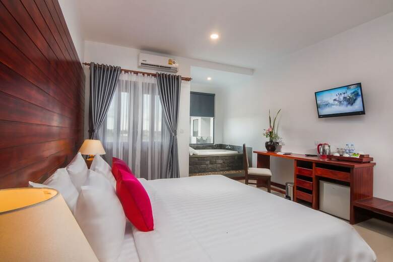 Green Amazon Residence Hotel