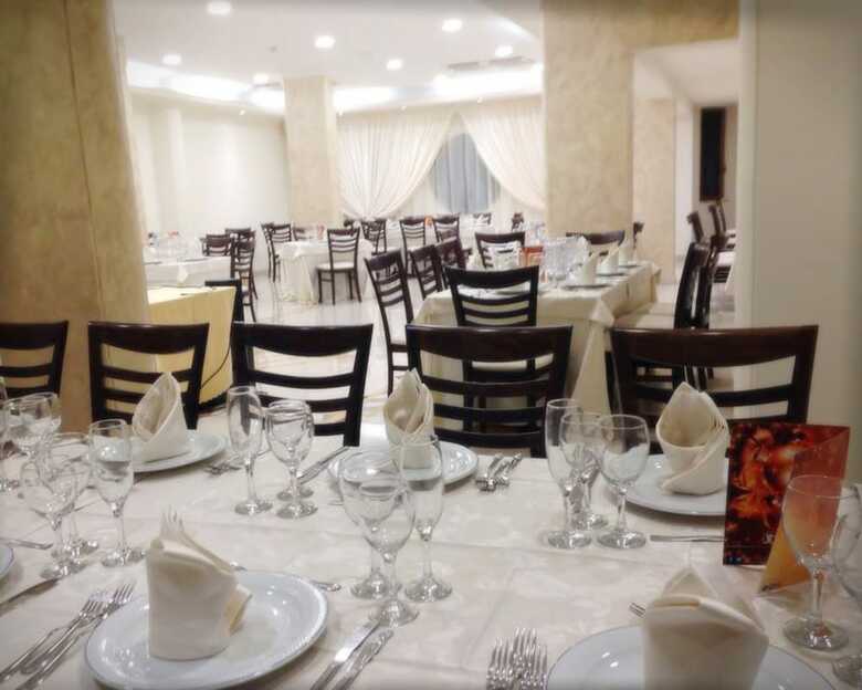 Cliffs Hotel
