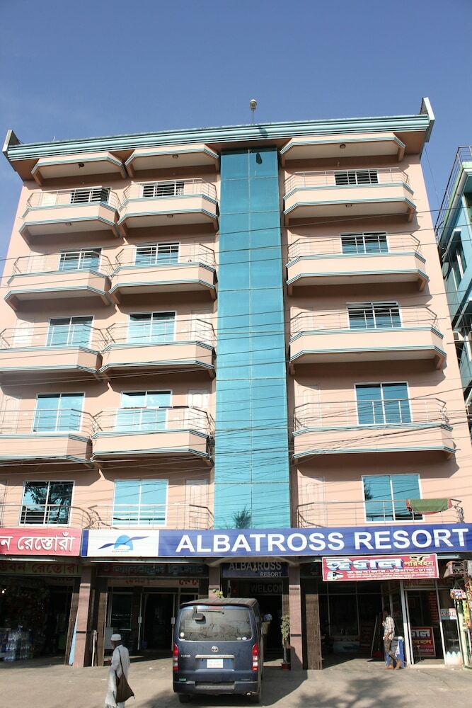 Hotel Albatross Resort