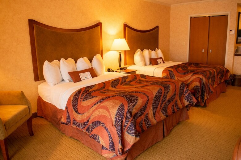 Best Western Plus Oswego Hotel And Conference Center