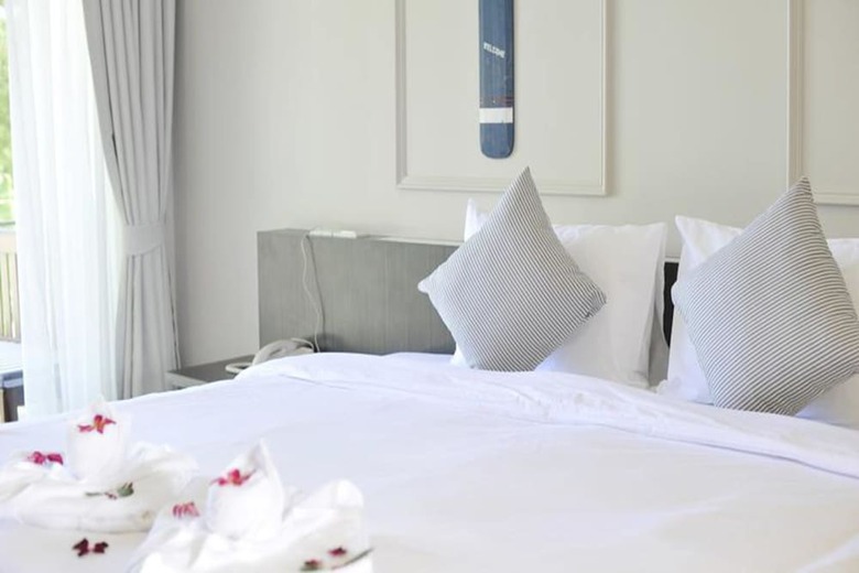 Combo Beach Hotel Samui