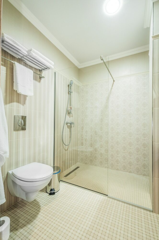 Lermont Hotel