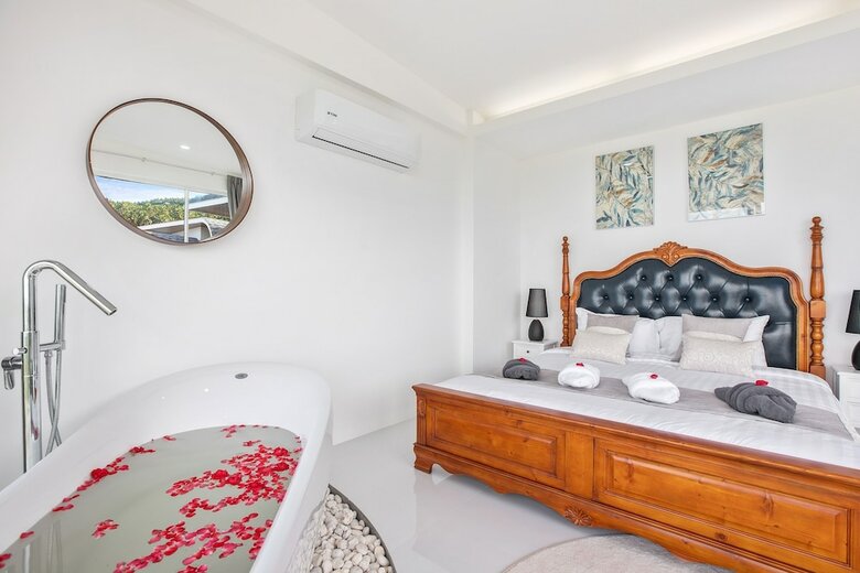 Villa Lily With Great Sea View