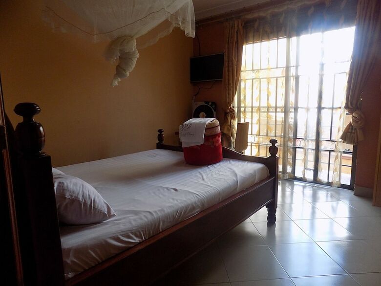 Olina Hotel And Apartments