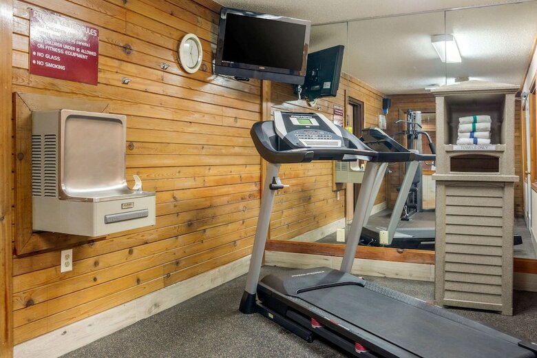 Hotel Quality Inn & Suites