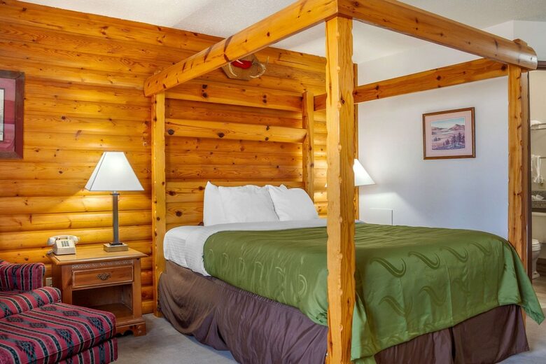 Hotel Quality Inn & Suites