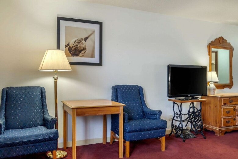 Hotel Quality Inn & Suites