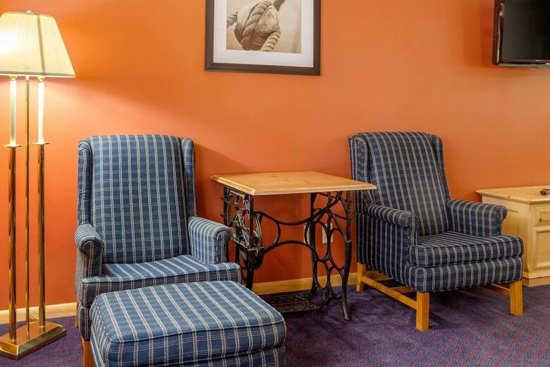Hotel Quality Inn & Suites