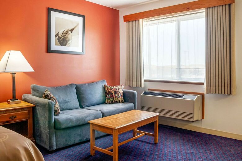 Hotel Quality Inn & Suites
