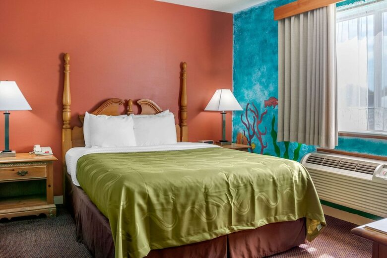Hotel Quality Inn & Suites