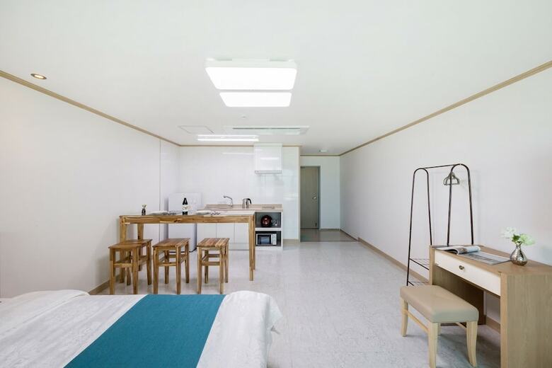 Apartamentos Haeden View Hostel