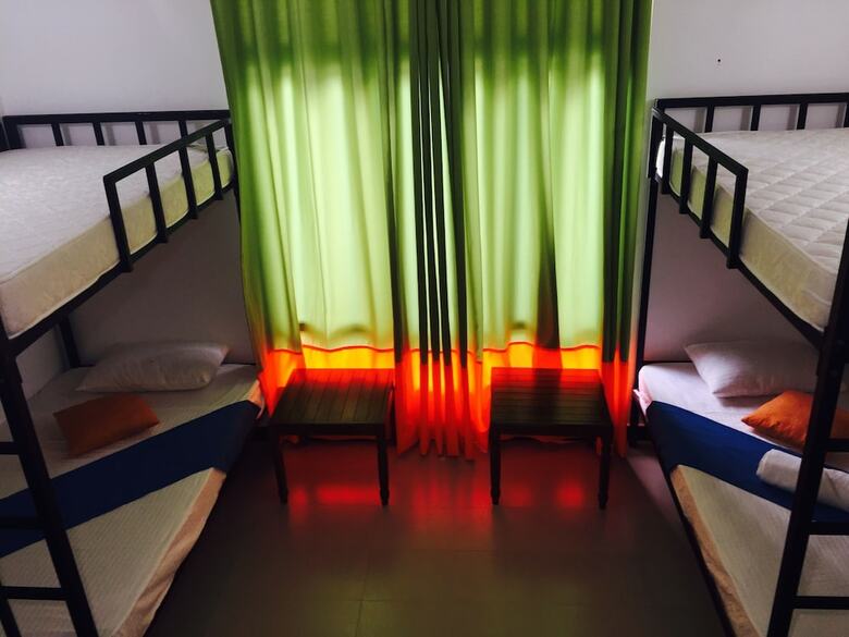 Hostal Out Of Rupeace Hostel
