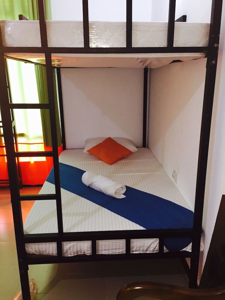 Hostal Out Of Rupeace Hostel