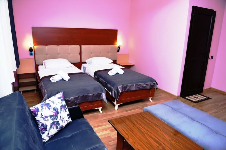 Yaffle Inn Boutique Hotel
