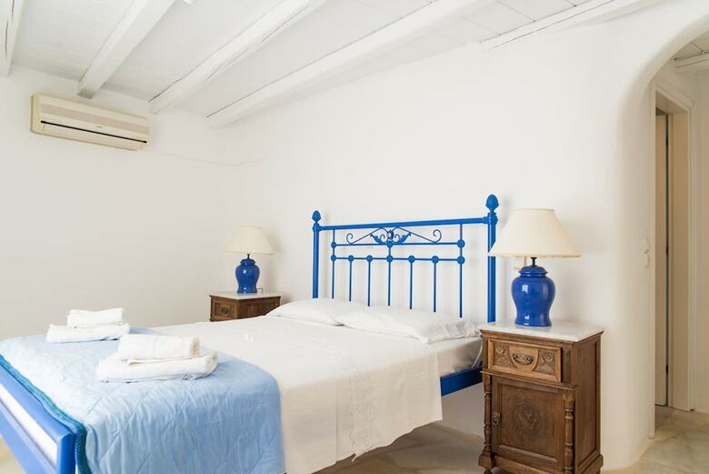 Apartamentos Villa Adonis