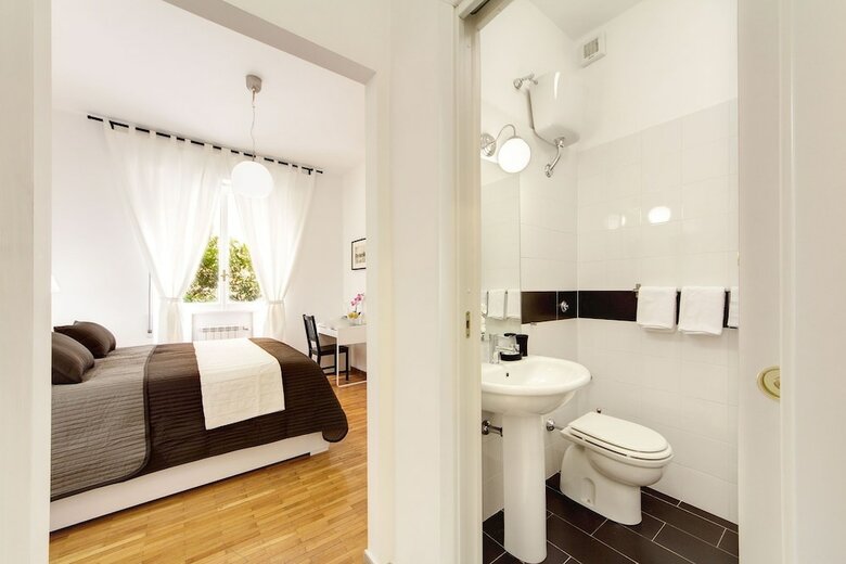 Hotel Vatican Suites Happy Holidays