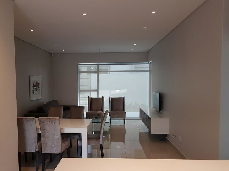Apartamentos Sandton Executive Suites On Daisy