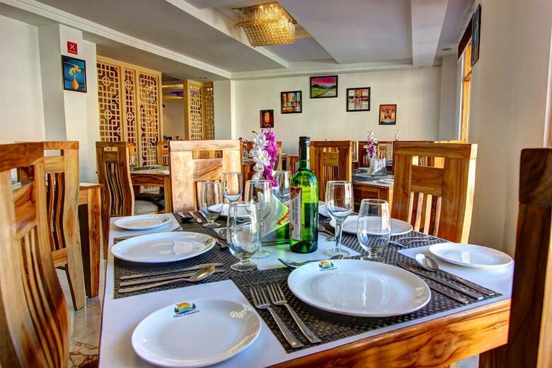 Hotel Hill County Resort & Spa, Manali